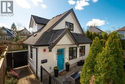 1026 E 13TH AVENUE  Vancouver, BC V5T 2L8