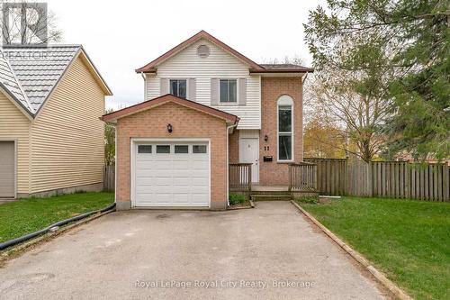 11 SAGEWOOD PLACE  Guelph (Kortright West), ON N1G 3M8