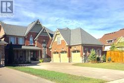 18 MOREAU WAY Springwater, ON L9X 0S6