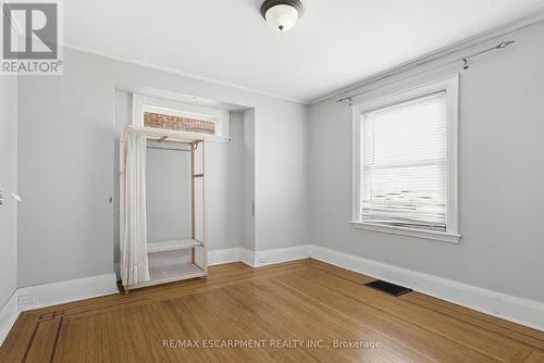84 South Oval, Hamilton, ON - Indoor Photo Showing Other Room