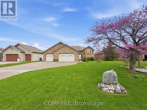 372 EAST PUCE ROAD  Lakeshore, ON N8L 0C6