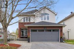 132 SPRINGCREEK CRESCENT  Ottawa, ON K2M 2M1