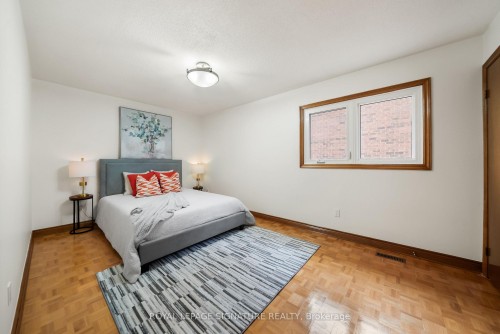2978 Pettigrew Crescent, Mississauga, ON - Indoor Photo Showing Bedroom