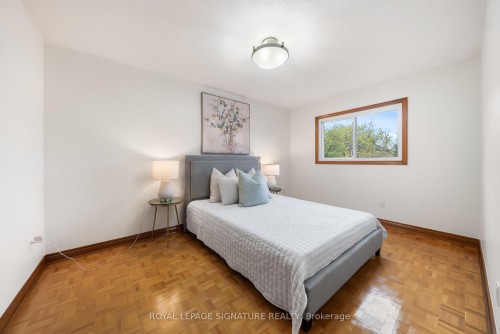 2978 Pettigrew Crescent, Mississauga, ON - Indoor Photo Showing Bedroom