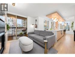 1209 969 RICHARDS STREET  Vancouver, BC V6B 1A8