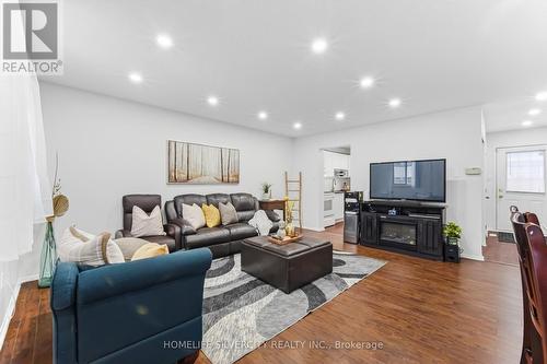 100 - 45 Hansen Road, Brampton, ON - Indoor Photo Showing Living Room