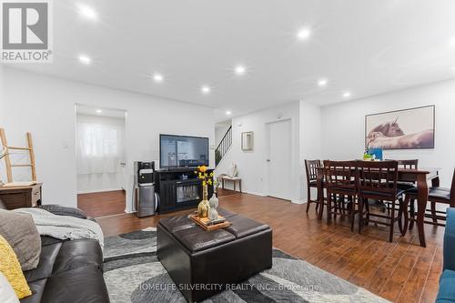 100 - 45 Hansen Road, Brampton, ON - Indoor Photo Showing Living Room