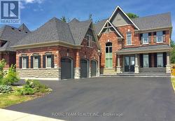 25 THOMPSON WAY Springwater, ON L9X 2A5