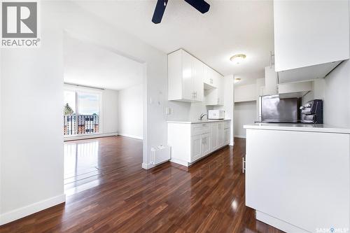 17 3625 Chaben Place, Saskatoon, SK - Indoor Photo Showing Kitchen