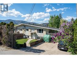 1150-1152 Hudson Road Kelowna, BC V1Z 1J3