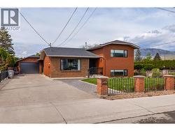 850 WINDBREAK Street Kamloops, BC V2B 5P1