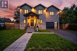 24 PEEL STREET N  Hamilton, ON L9H 2Z9