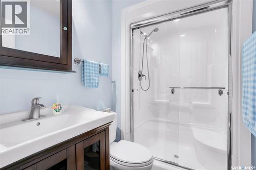 147 Frobisher Crescent, Saskatoon, SK - Indoor Photo Showing Bathroom