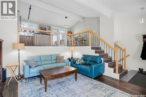 147 Frobisher Crescent, Saskatoon, SK - Indoor Photo Showing Living Room