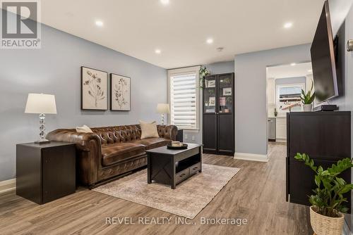 14 Mars Avenue, Hamilton, ON - Indoor