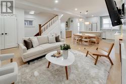 238 LAUDER AVENUE Toronto, ON M6E 3H4