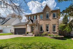 24 MCGUIRE CRESCENT Uxbridge, ON L9P 1G7