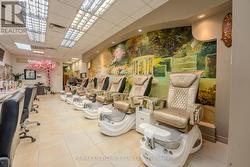 11 - 1 STEELES AVENUE Brampton, ON L6W 4J6