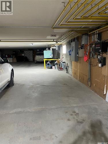 304 408 Heritage Drive, Estevan, SK - Indoor Photo Showing Garage