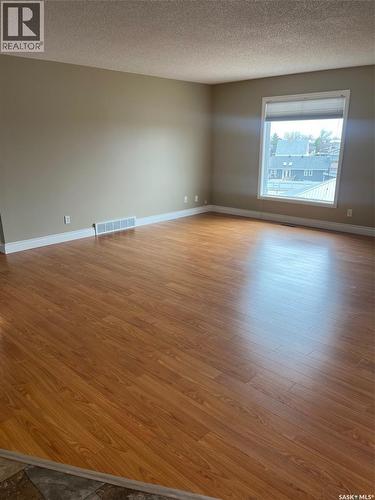 304 408 Heritage Drive, Estevan, SK - Indoor Photo Showing Other Room