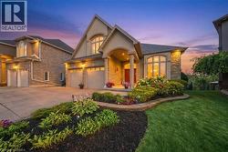 7 TOM THOMSON Court Brantford, ON N3R 7Z6