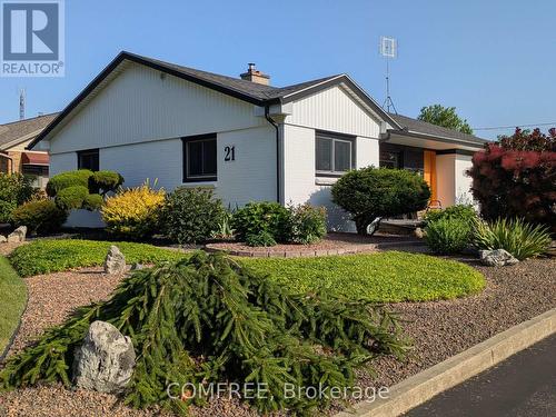 21 SEACLIFF DRIVE W  Leamington, ON N8H 2L5