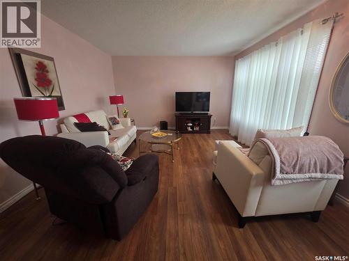 1841 Gibbs Road, Estevan, SK - Indoor Photo Showing Living Room