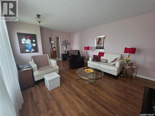 1841 Gibbs Road, Estevan, SK - Indoor Photo Showing Living Room
