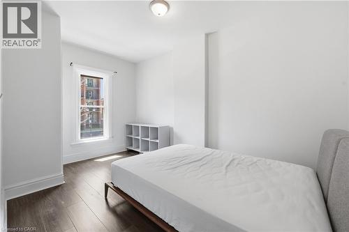 252 King Street W, Hamilton, ON - Indoor Photo Showing Bedroom