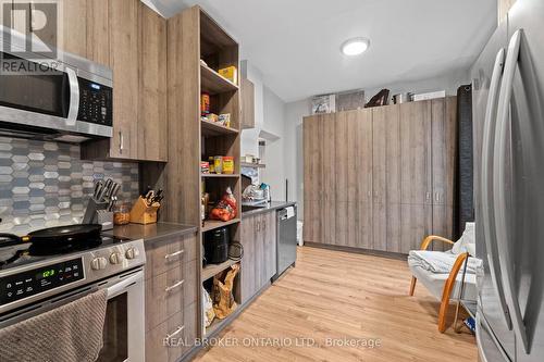Unit 3 (1-Bed/1-Bath/~525sq ft) - 72 Fifth Avenue, Ottawa, ON - Indoor Photo Showing Kitchen With Stainless Steel Kitchen
