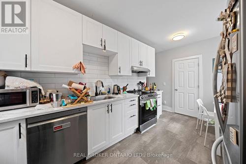Unit 6 (3-Bed/1.5-Bath/~905sq ft) - 72 Fifth Avenue, Ottawa, ON - Indoor Photo Showing Kitchen With Upgraded Kitchen