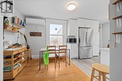 Unit 8 (3-Bed/1.5-Bath/~915sq ft) - 