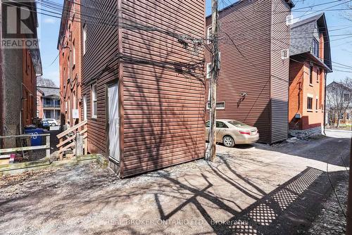 West facing side of building - 72 Fifth Avenue, Ottawa, ON - Outdoor