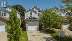 1030 PEARSON DRIVE Woodstock (Woodstock - North), ON N4S 8V1