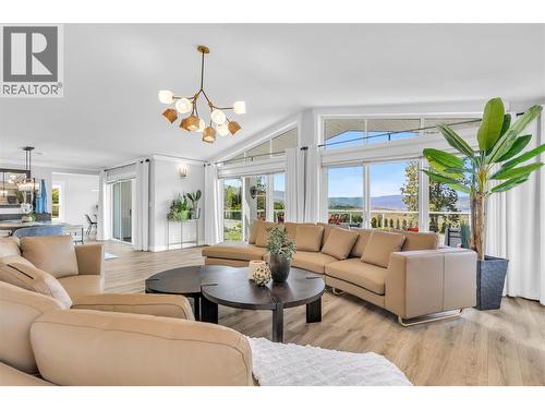 4325 Takla Road, Kelowna, BC 