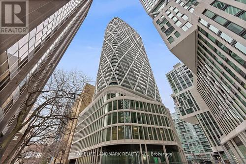 1129 - 230 SIMCOE STREET  Toronto, ON M5T 0G7