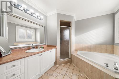 185 Regency View Heights, Vaughan, ON - Indoor Photo Showing Bathroom