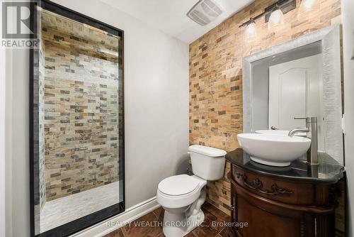 185 Regency View Heights, Vaughan, ON - Indoor Photo Showing Bathroom