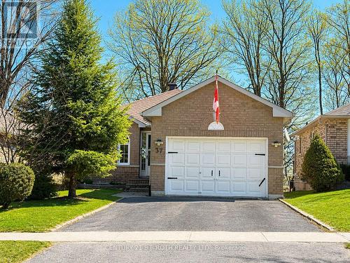 37 NICHOLSON DRIVE  Barrie, ON L4N 8L7