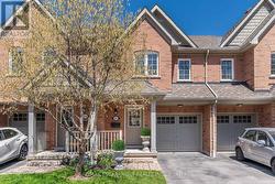 25 - 233 DUSKYWING WAY  Oakville, ON L6L 0C5