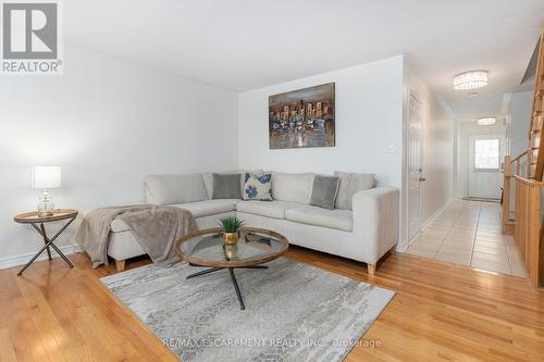 25 - 233 Duskywing Way, Oakville, ON - Indoor Photo Showing Living Room