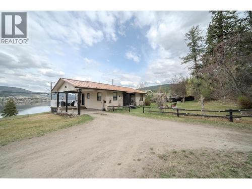 1273 SOUTH LAKESIDE DRIVE  Williams Lake, BC V2G 3A7
