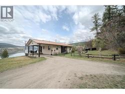 1273 SOUTH LAKESIDE DRIVE Williams Lake, BC V2G 3A7