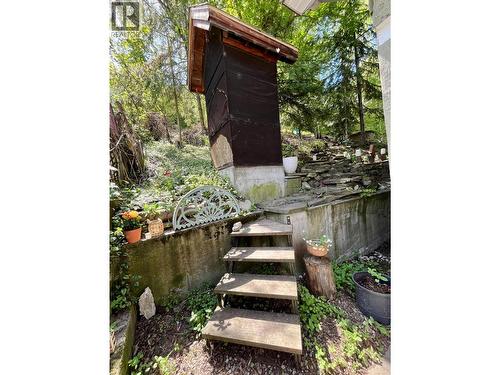 2070 Riverside Avenue, Trail, BC - Outdoor