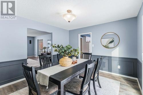 27 Foxcroft Crescent, London South (South K), ON - Indoor Photo Showing Dining Room