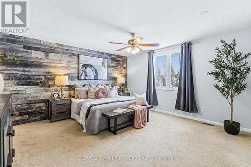 27 Foxcroft Crescent, London South (South K), ON - Indoor Photo Showing Bedroom