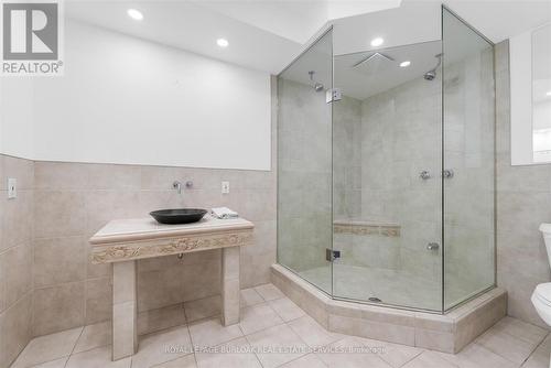 1389 Lakeshore Road, Burlington, ON - Indoor Photo Showing Bathroom