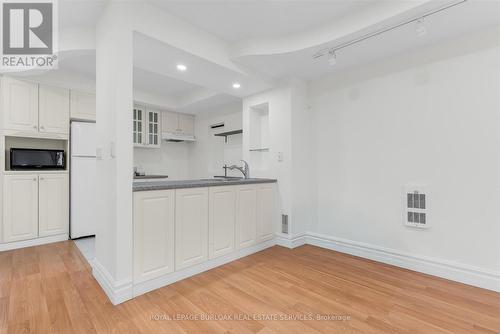 1389 Lakeshore Road, Burlington, ON - Indoor
