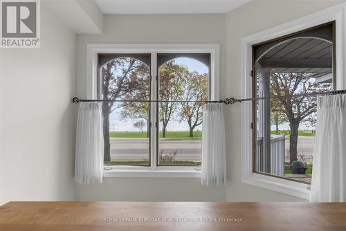 1389 Lakeshore Road, Burlington, ON - Indoor Photo Showing Other Room