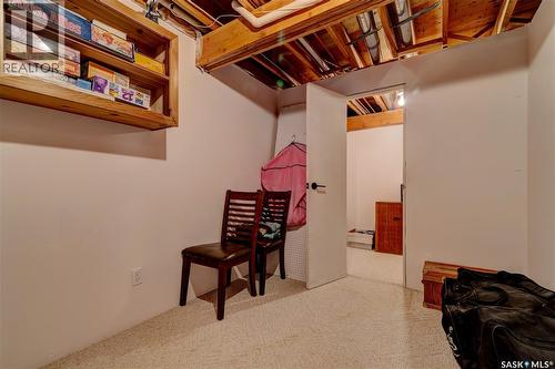 1434 Sidler Drive N, Regina, SK - Indoor